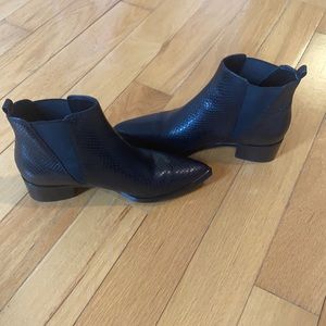 Marc Fisher LTD Yale Chelsea Boot
